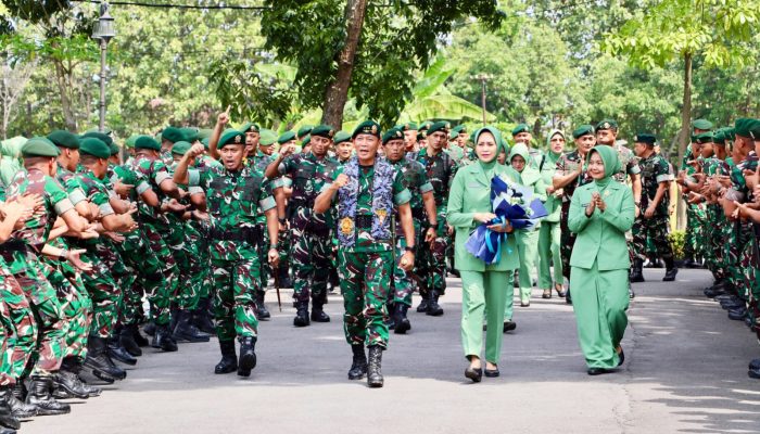Kunker Pangkostrad, Tanamkan Nilai Positif di Yonarmed 12 Kostrad