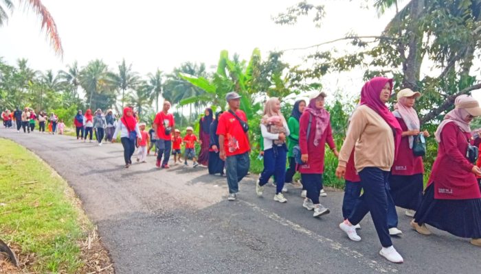 Ribuan Warga Windusari Ikuti Jalan Santai HUT ke-80 Kemerdekaan RI