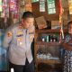 Tersentuh Hati, Kapolres Sinjai Borong Dagangan Ibu Penjual Kecil