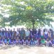 Bersama Babinsa, Warga SMA Negeri 8 Halut Bersihkan Pantai Dama