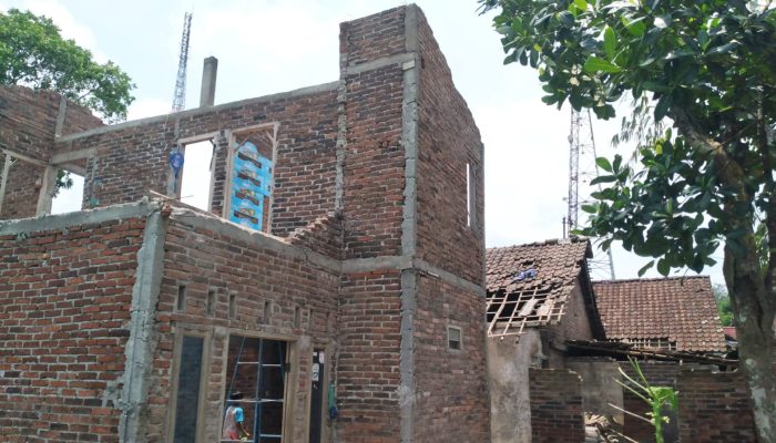 Bencana Cuaca Ekstrem Landa Secang, Puluhan Rumah Rusak Diterjang Angin Kencang