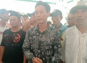 Kembali Geruduk Kantor Camat Tanjung, Ratusan Warga Desa Sengon Tuntut Kadesnya Mundur