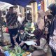 Kepala Disketapang Sinjai Sambangi Pedagang Pasar Baringeng, Pastikan Pangan Aman Dikonsumsi