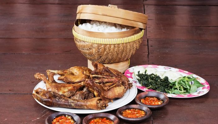 Manjakan Pecinta Kuliner Magelang, Warung Bebek Kendil Lamongan Hadir di Remame