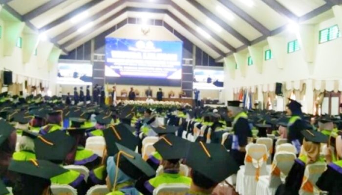 Global Science Institute Ternate Wisudakan 578 Lulusan