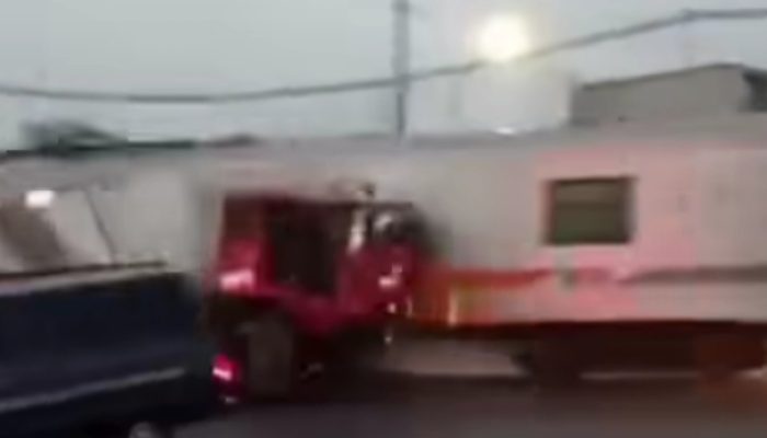 KA Harina Tabrak Truk Trailer di Kaligawe Semarang, Ini Kronologinya