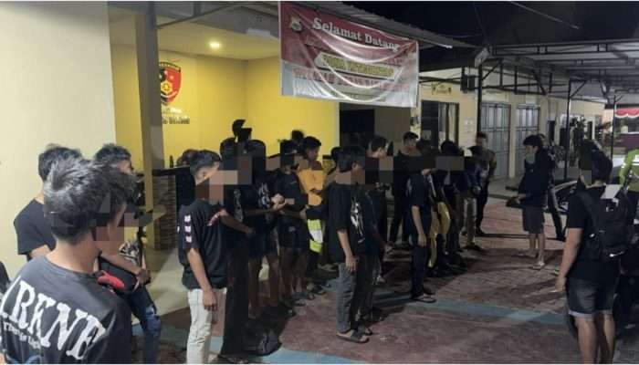 Puluhan Remaja Ditangkap Resmob Sinjai, Ada yang Bawa Badik hingga Sabu
