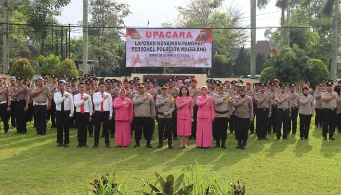 100 Personel Polresta Magelang Terima Kenaikan Pangkat