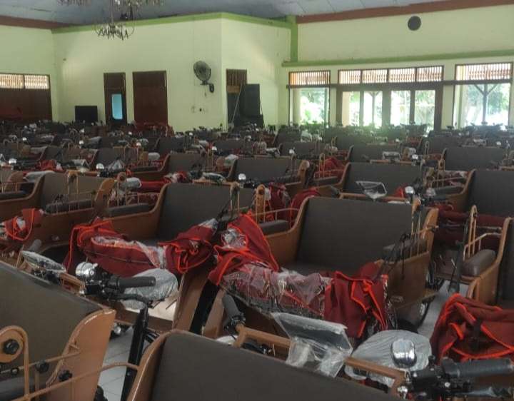 100 Unit Becak Motor Listrik Bantuan Presiden Prabowo Tiba di Brebes