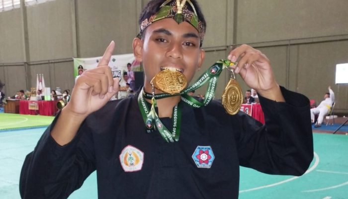 Akbar Rebut Dua Emas Kejuaraan Pencak Silat Temanggung Championship