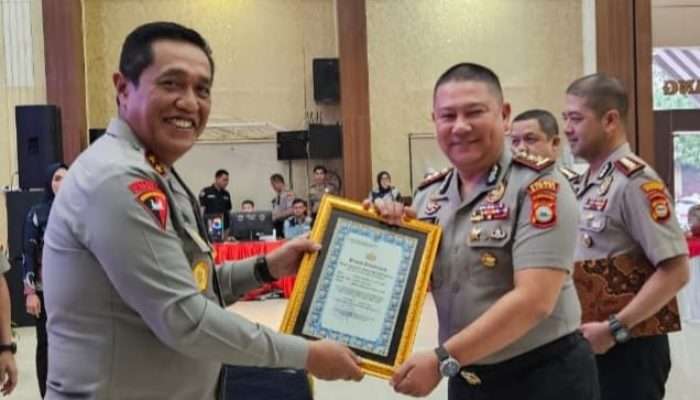 Prestasi Membanggakan, Kapolres Sinjai Raih WBK dan Penghargaan Kapolda Sulsel