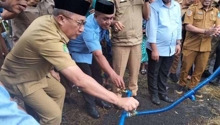 Walikota Ternate Resmikan SPAM di Kelurahan Tobololo 