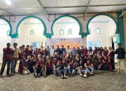 Ramadhan Penuh Makna: Mahasiswa KKN Se-Kecamatan Patimpeng Perkuat Ukhuwah Lewat Tabligh Akbar ,Berbagi Takjil dan Buka Puasa Bersama