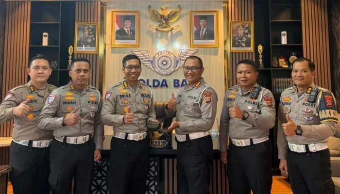 Korlantas Polri Distribusikan ETLE Mobile Handheld di Polda Bali