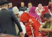 Meski Pakai Tongkat, Legislator Andi Rusmiati Tetap Semangat Hadiri Puncak HJS ke-462