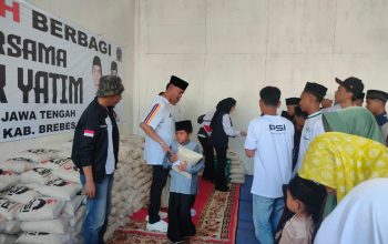 Menebar Solidaritas di Ujung Ramadan: ‘Gajah Berbagi’ PSI Brebes Salurkan 1.000 Paket Sembako untuk Anak Yatim