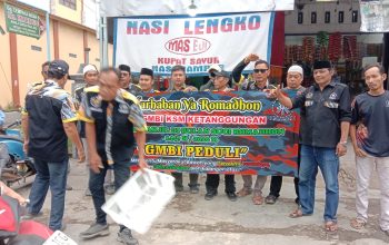 Jelang Usia ke-24, LSM GMBI Brebes Tebar Seribu Paket Takjil untuk Pengendara