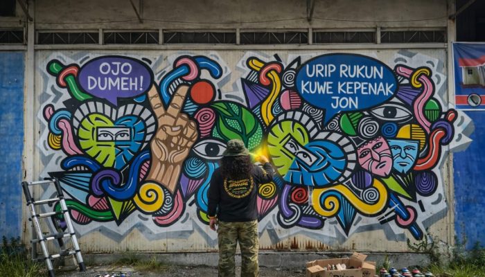 Hidupkan Ruang Publik, Matahati Karya Mural Seniman Gus Bill Ikon Visual Khas Brebes