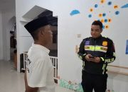 Tunjang Penerangan Masjid dan Mushola, Polantas Polres Brebes Hadir Bagikan Token Listrik