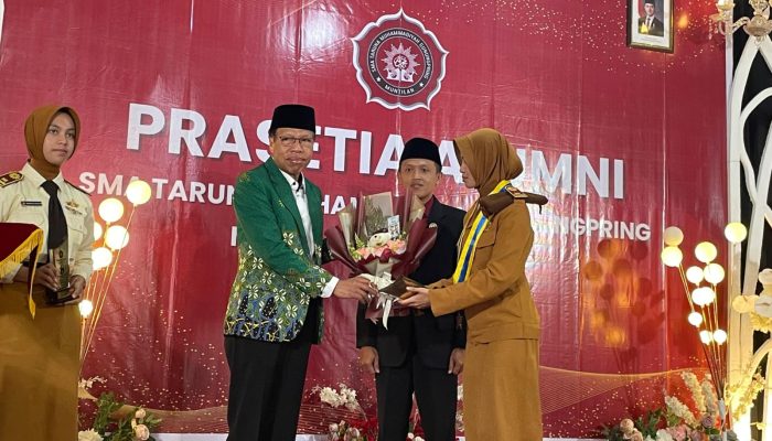 Haru dan Bahagia Warnai Prasetia Alumni SMA Tarunamu Gunungpring Angkatan 06