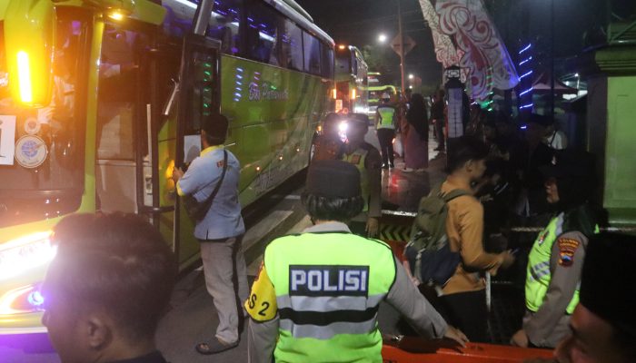 Polres Magelang Kota Lakukan Pengamanan Pemberangkatan Jemaah Calon Haji