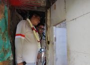 Tangis Haru Warga di Brebes, Gubuk Bambu 50 Tahun Akhirnya Dirobohkan Diganti Beton