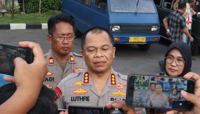 Polrestabes Surabaya Amankan Tersangka Pencabulan Tujuh Anak di Bawah Umur