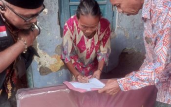Rumah Warga di Kalimati Roboh, Dinsos Brebes Gerak Cepat Salurkan Bantuan Darurat