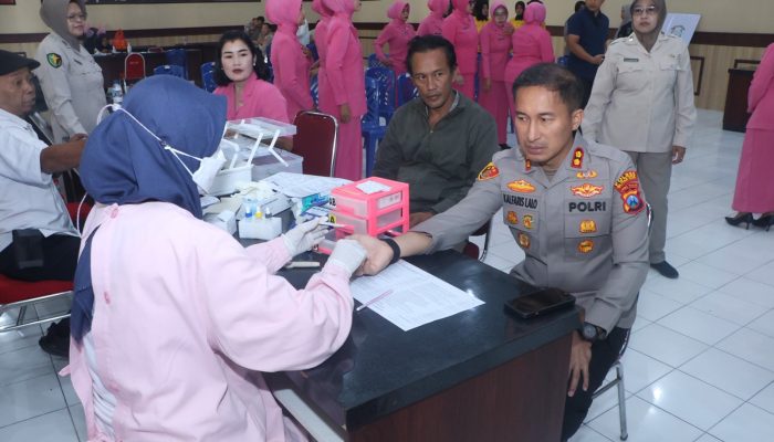 Sambut Hari Bhayangkara ke-80, Polres Blitar Kota Gelar Bakti Kesehatan