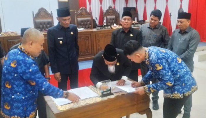 Rapat Paripurna DPRD Muratara Sepakati 6 Raperda